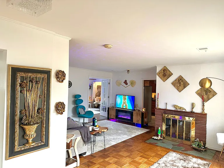 2082 Lakeshire Dr — Photo 22