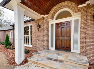 510 Heards Ferry Rd NW, Sandy Springs, GA 30328