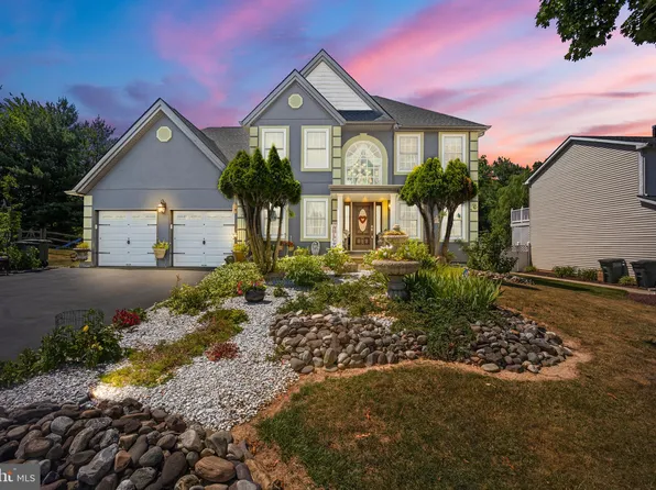 628 Nicole Dr, Southampton, PA 18966