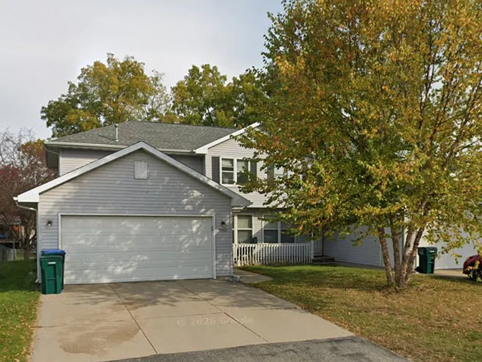 2962 W Creek Valley Ln