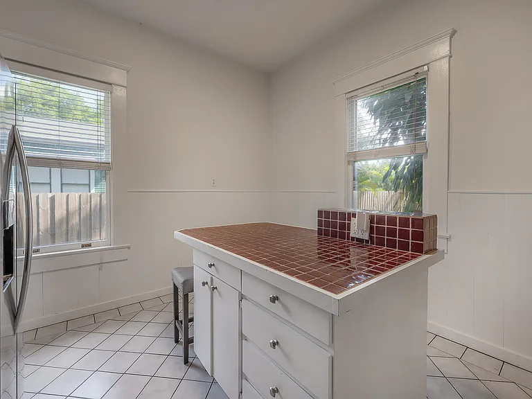 5607 N Branch Ave — Photo 23
