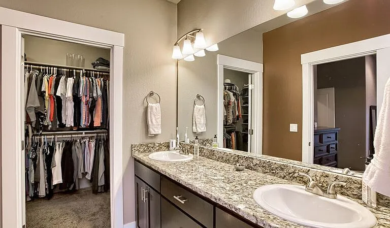 1061 Compton Way — Photo 14