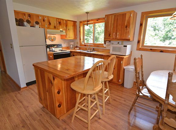 4th image of 198 W Eaglewood Ln