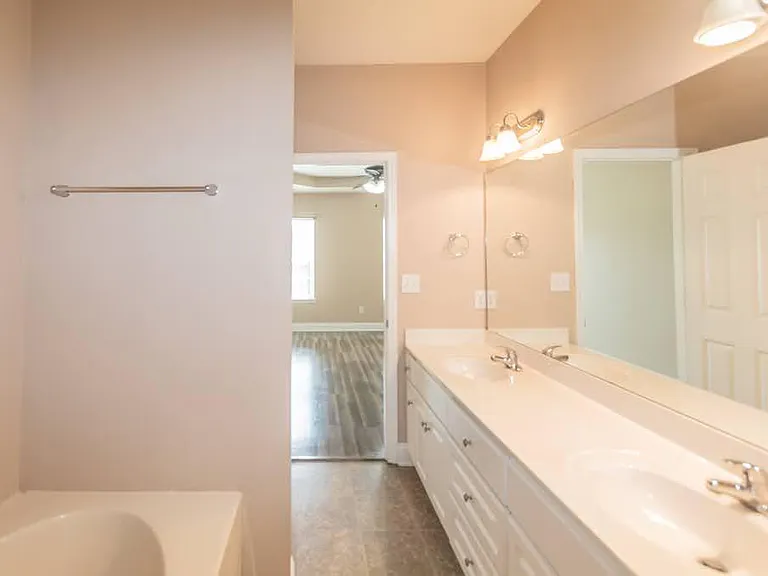 308 High Meadows Pl — Photo 27