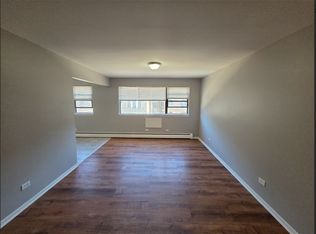 8201-8213 S Maryland Ave, Chicago, IL 60619