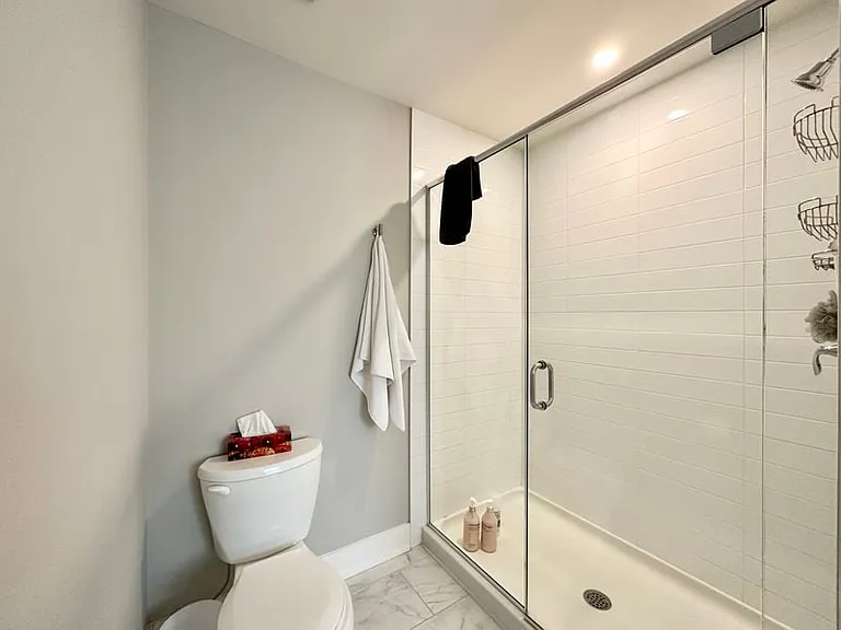 264 W Ridge Dr — Photo 8
