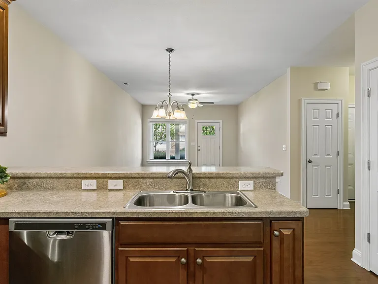 6905 Colemans Crossing Ave — Photo 9
