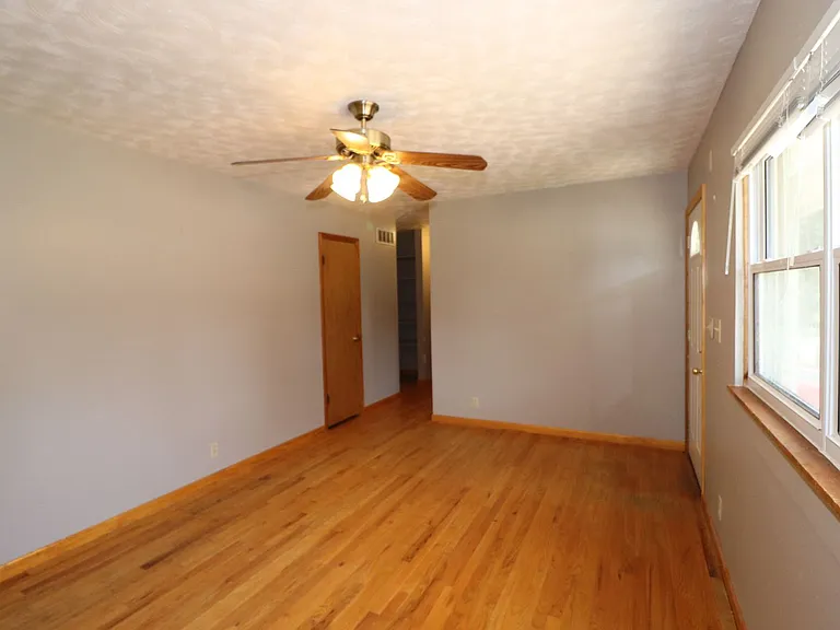510 Maple St — Photo 4