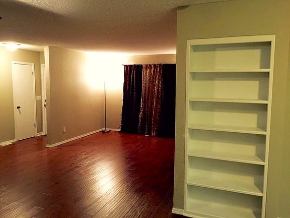 Formal dining/Living