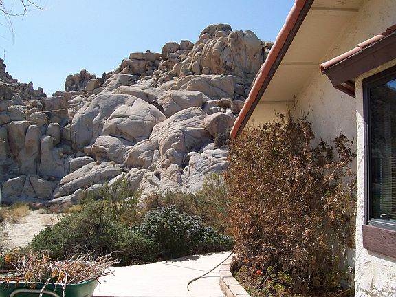 walkway around house