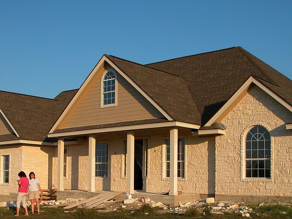 1st image of 328 Comanche Cir