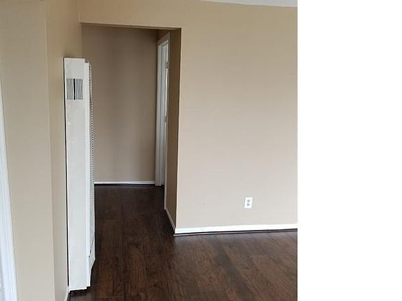 5th image of 429 W 109th St