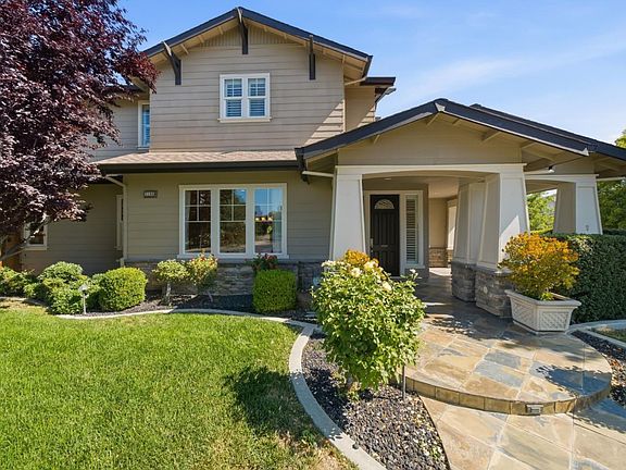 2nd image of 2198 Cabernet Way