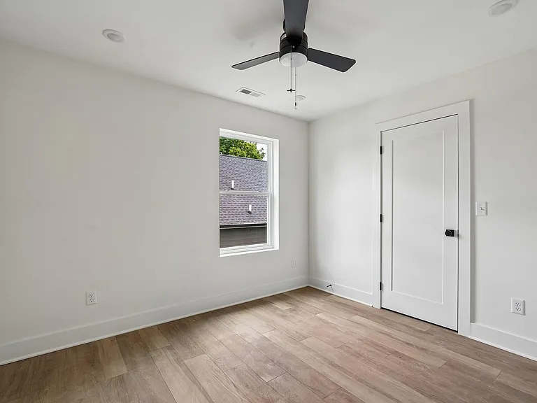 1809 Golf Club Rd — Photo 15