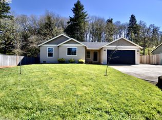 581 S 42nd St, Springfield, OR 97478