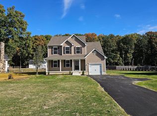 206 Carmel Rd, Millville, NJ 08332