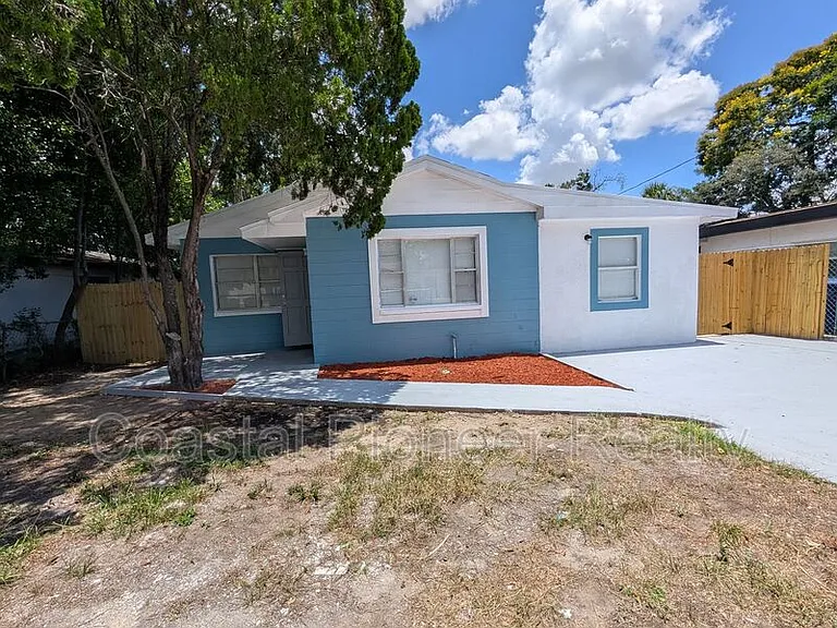 3721 N Whittier St — Photo 1