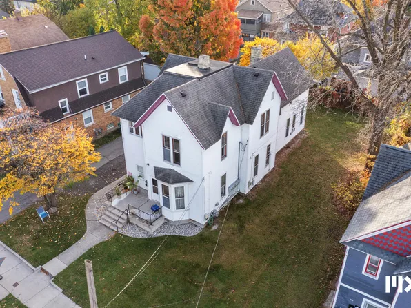 1566 Wealthy St SE, Grand Rapids, MI 49506