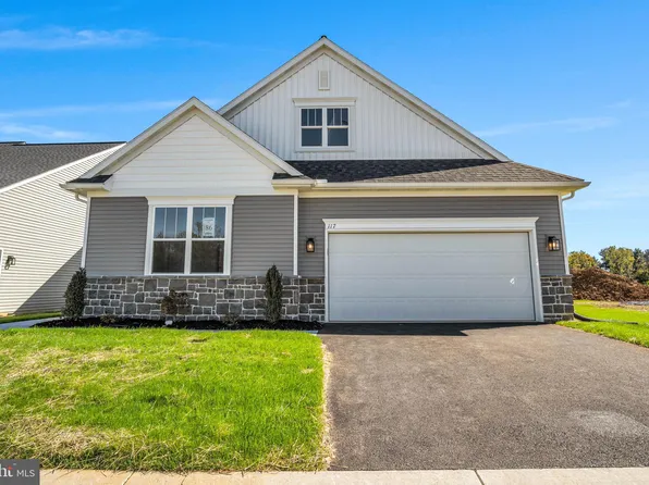 117 Bellflower Ave, Annville, PA 17003