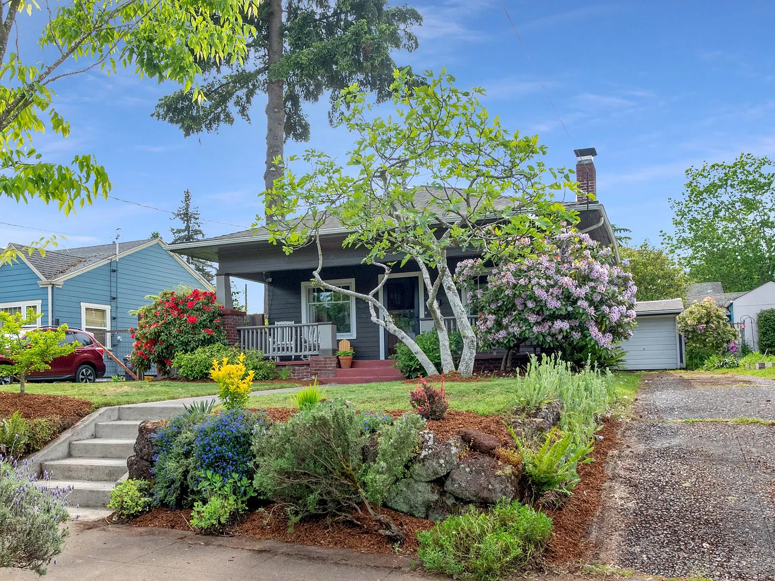 3 bed, 1.5 bath, 1970 sqft, $3,000 — Photo 3