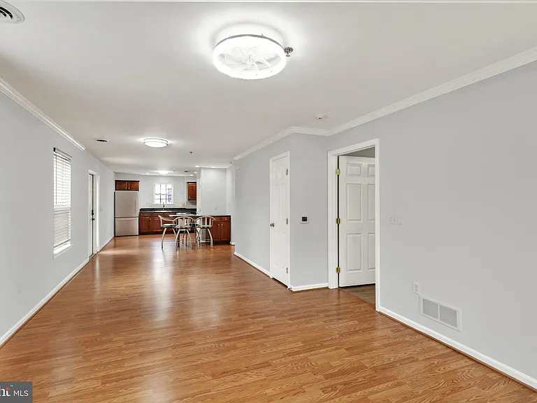 182 Christine Dr — Photo 13