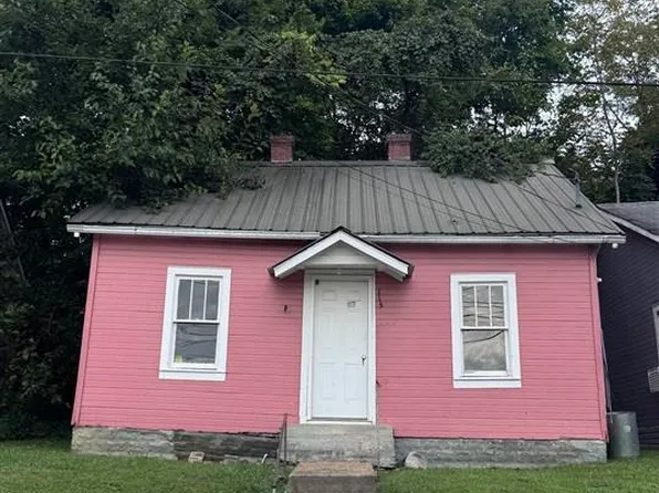 115 S 1st St, Greensburg, KY 42743