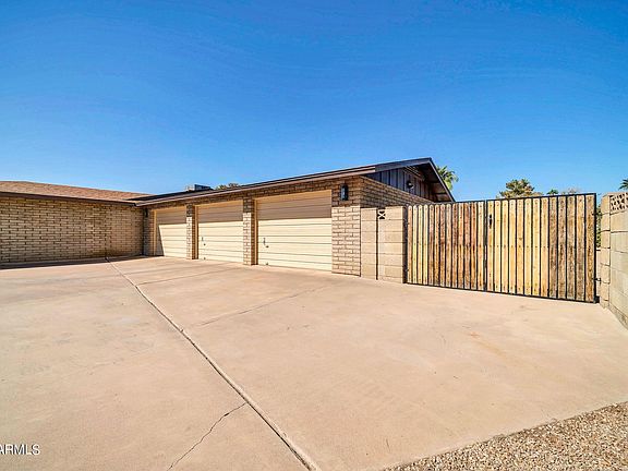 3rd image of 3518 E Desert Cove Avenue
