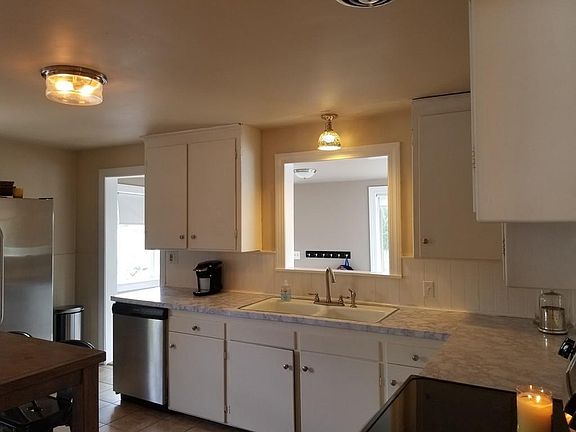 3rd image of 18 Linden Ave