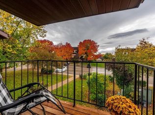 1028 S Sunnyvale Ln UNIT E, Madison, WI 53713