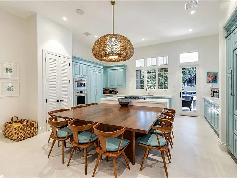 2904 Tiburon Blvd E — Photo 8
