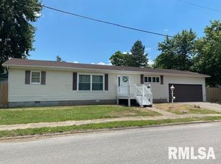 604 S Odle St, West Frankfort, IL 62896