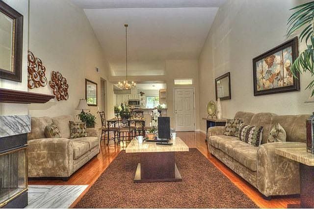 1st image of 1839 Parkview Green Cir