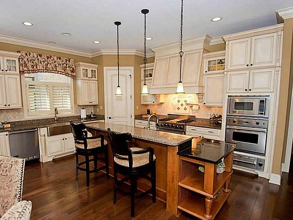 5th image of 16144 Grand Cypress Dr