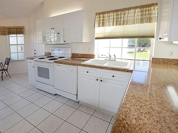 5th image of 1867 Aynsley Way APT 1