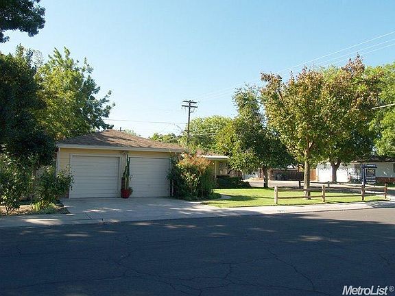 3rd image of 1426 Cherrywood Dr