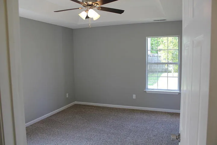 134 Ashdown Dr — Photo 9