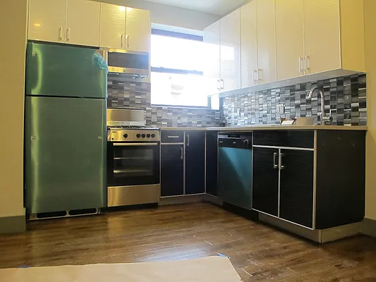 Rented by P Management | media 1