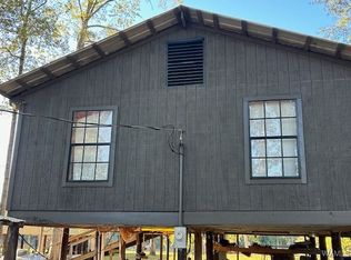 411 Riverview Beach Rd, Moundville, AL 35474