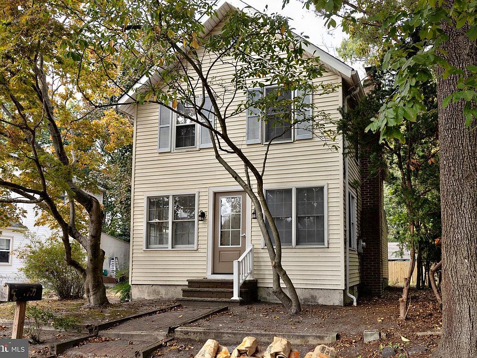 1st image of 15 Jerome Ter