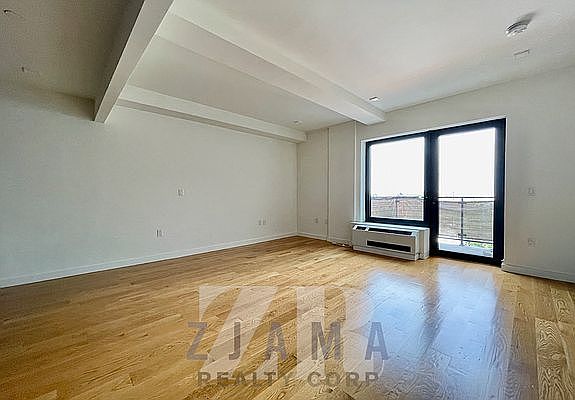 2nd image of 25 E 19th St Penthouse C1