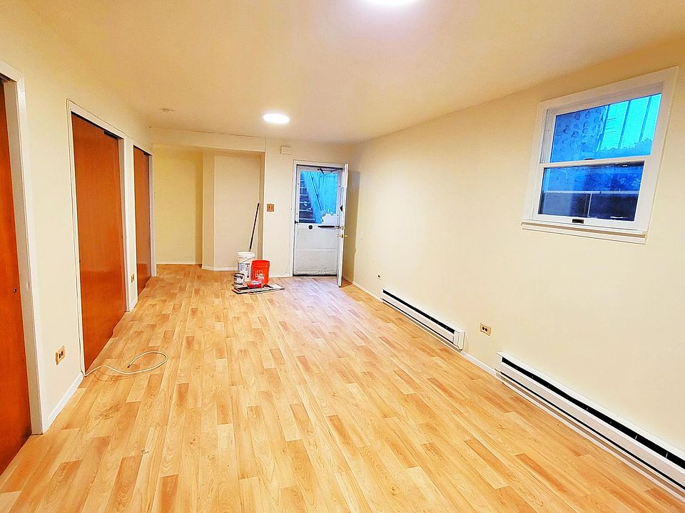 1st image of 8818 95th Ave #1