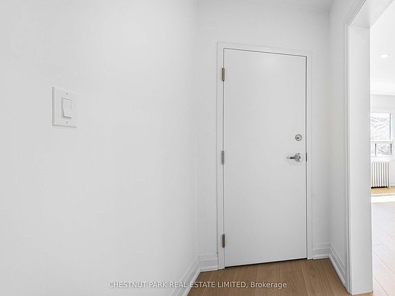 5th image of 54 McNairn Ave