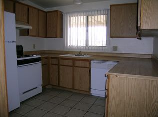 332 Palm Dr, Ridgecrest, CA 93555