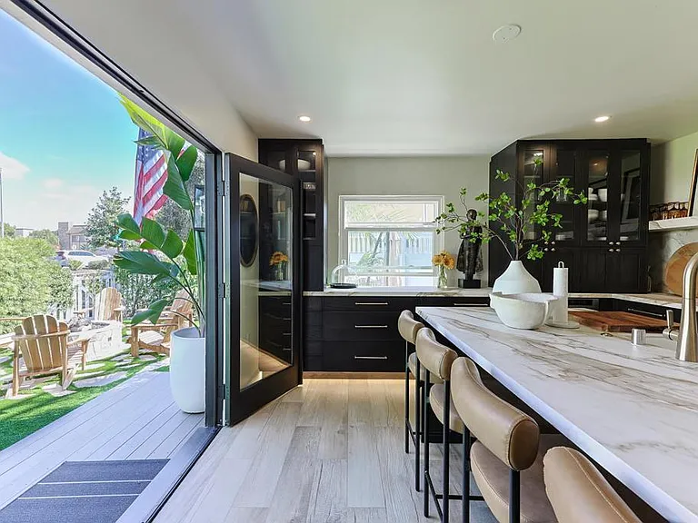 340 Glorietta Pl — Photo 12