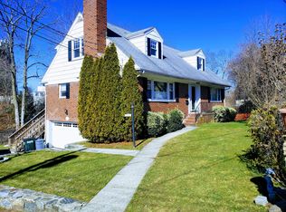 310 Anita Ln, Mamaroneck, NY 10543