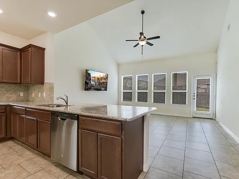 1117 Arvada Dr — Photo 10