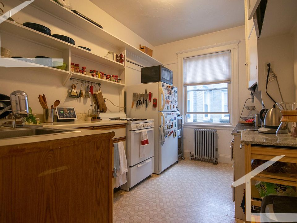 1st image of 16 Melvin Ave #11