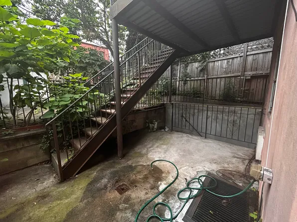 552 Hinsdale Street image 7 of 7