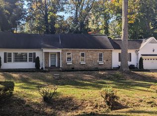 223 Willowood Dr, Henderson, NC 27536