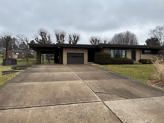 2nd image of 490 Sylvan Dr